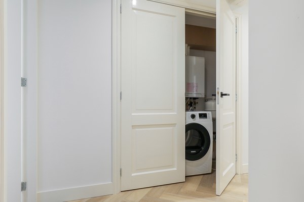 Nieuwezijds Voorburgwal 18-B 16.jpg